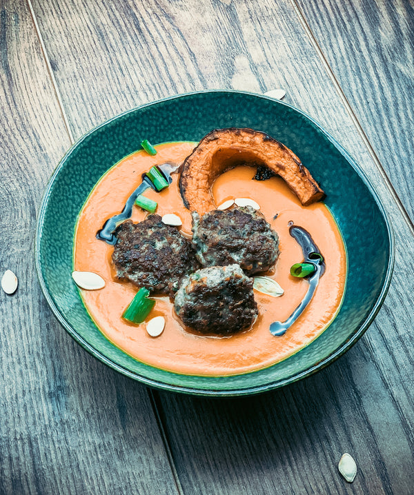 Kürbissuppe mit Hackbällchen